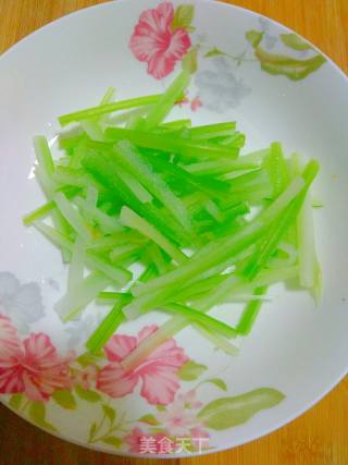 Celery Mixed with Fragrant Dried recipe