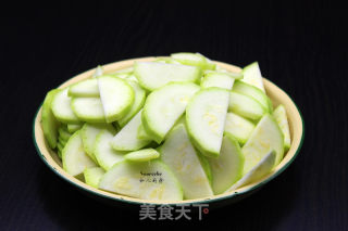 Stir-fried Yunnan Melon with Lean Pork recipe