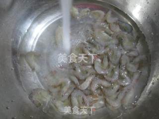 Stir-fried Jiangbai Shrimp with Leek recipe