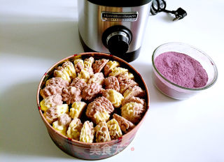 Fantasy Two-color Cookies recipe