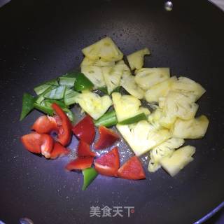 Stir-fried Beef with Pineapple recipe