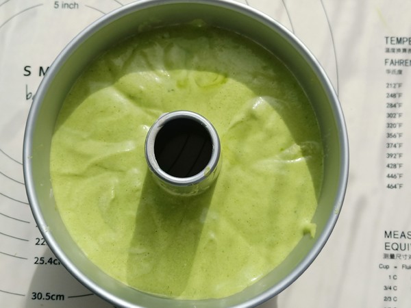 Spinach Chiffon Cake recipe