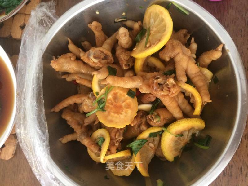 Lemon-flavored Chicken Feet Learned Successfully recipe