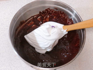 Minimalist Style. Red Velvet Birthday Cake recipe