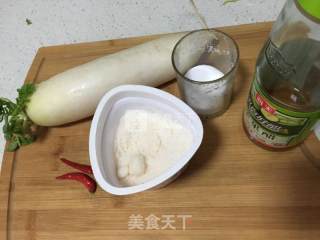 Refreshing Hot and Sour White Radish recipe