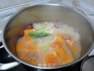 Papaya, Tremella, Red Dates and Fish Tail Soup recipe