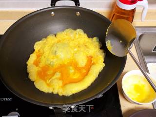 Scrambled Eggs with Tomatoes recipe