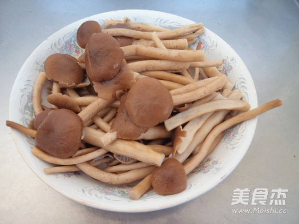 Braised Tea Tree Mushroom recipe