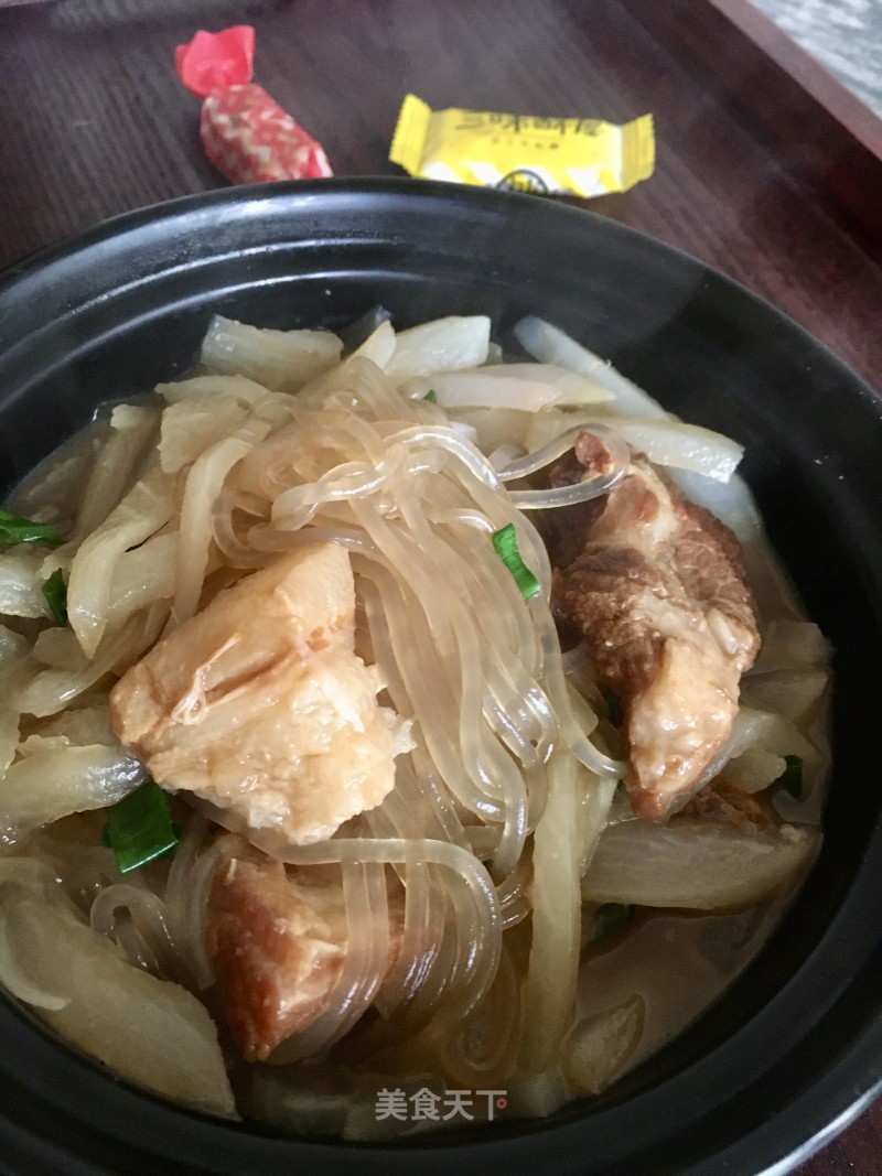 Braised Pork Noodles and Stewed Radish recipe