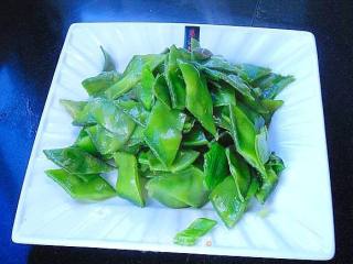 Stir-fried Double Beans with Green Peppers recipe