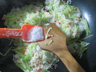 Fried Rice with Shrimp Cake and Green Radish recipe