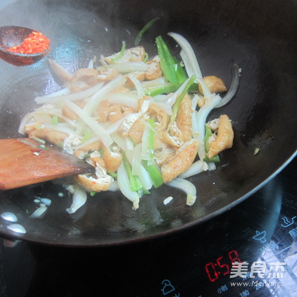 Stir-fried Tofu Shreds with Cabbage Stems recipe