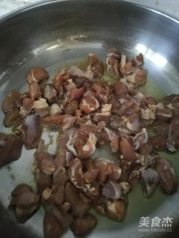 Stir-fried Mutton with Green Onions recipe