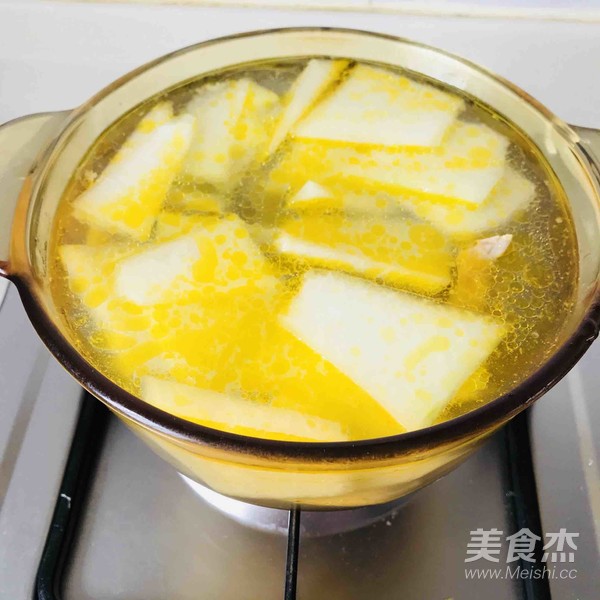 Duck Claw and Winter Melon Soup recipe