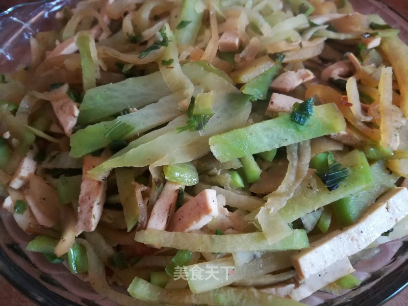 Stir-fried Tofu with Radish recipe