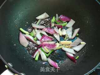 Stir-fried Chicken Fillet with Black Pepper and King Pleurotus recipe