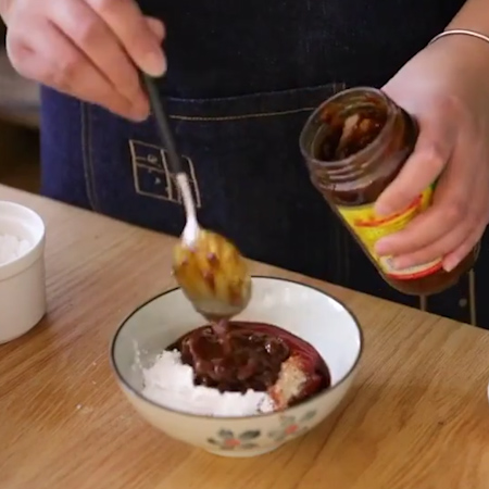 Three Sauce Chicken Wings Braised Pot recipe