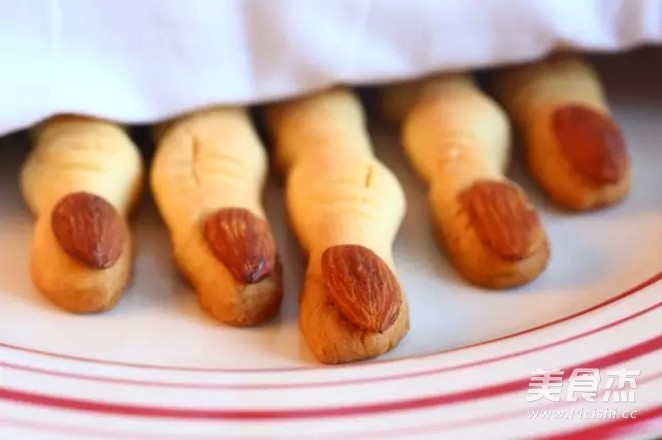 Witch Finger Biscuits, Do You Dare to Eat It? recipe