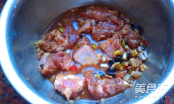 Steamed Spare Ribs with Sour Flavor recipe