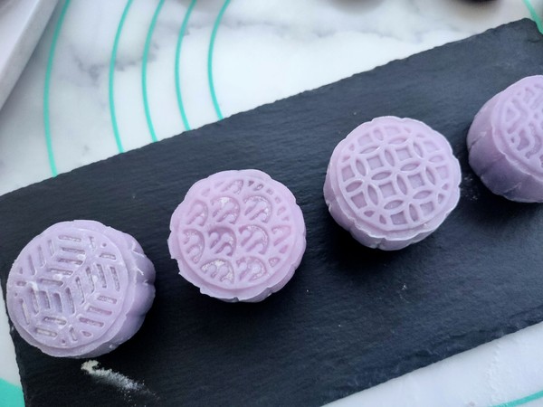 Purple Sweet Potato Snowy Mooncake recipe