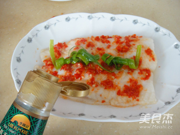 Steamed Chopped Pepper Long Li Fish recipe