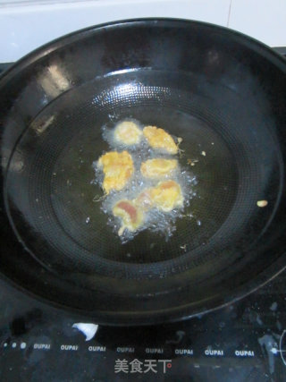 An Essential Warming Soup for Early Winter-crispy Pork and Carrot Soup recipe