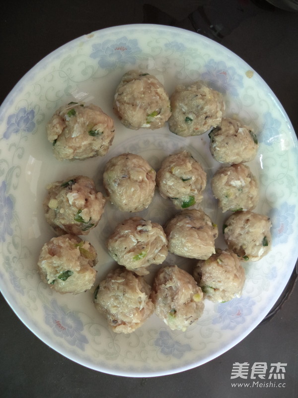 White Radish Fish Ball Soup recipe