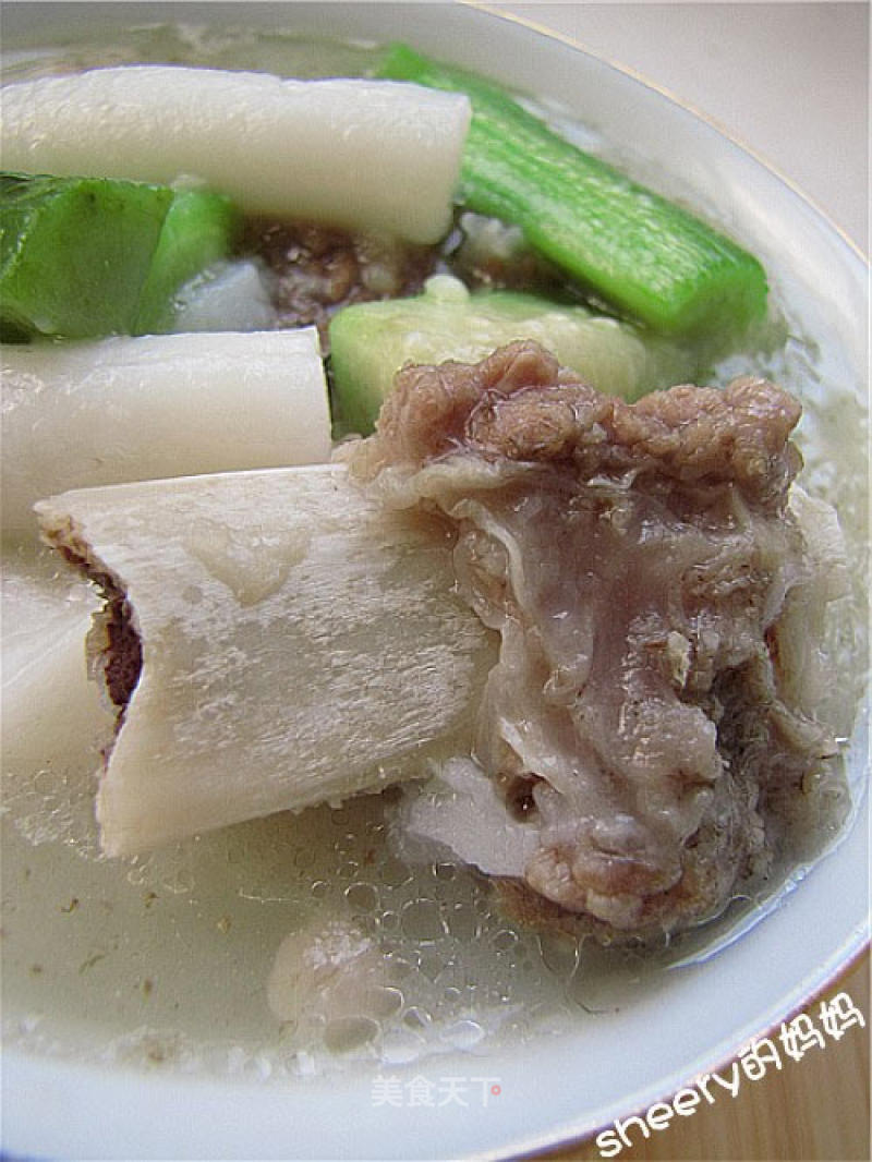 Loofah and Beef Bone Soup Boiled Rice Cake