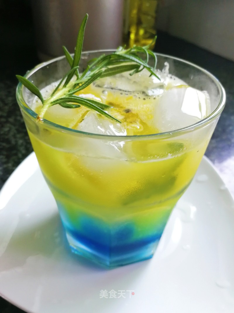Passion Fruit and Kale Iced Drink recipe