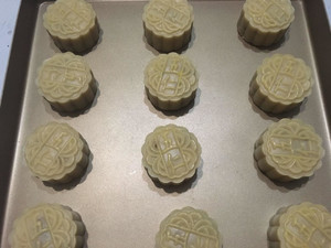 Beijing-style Five-ren Moon Cakes (old-fashioned Pulp) recipe