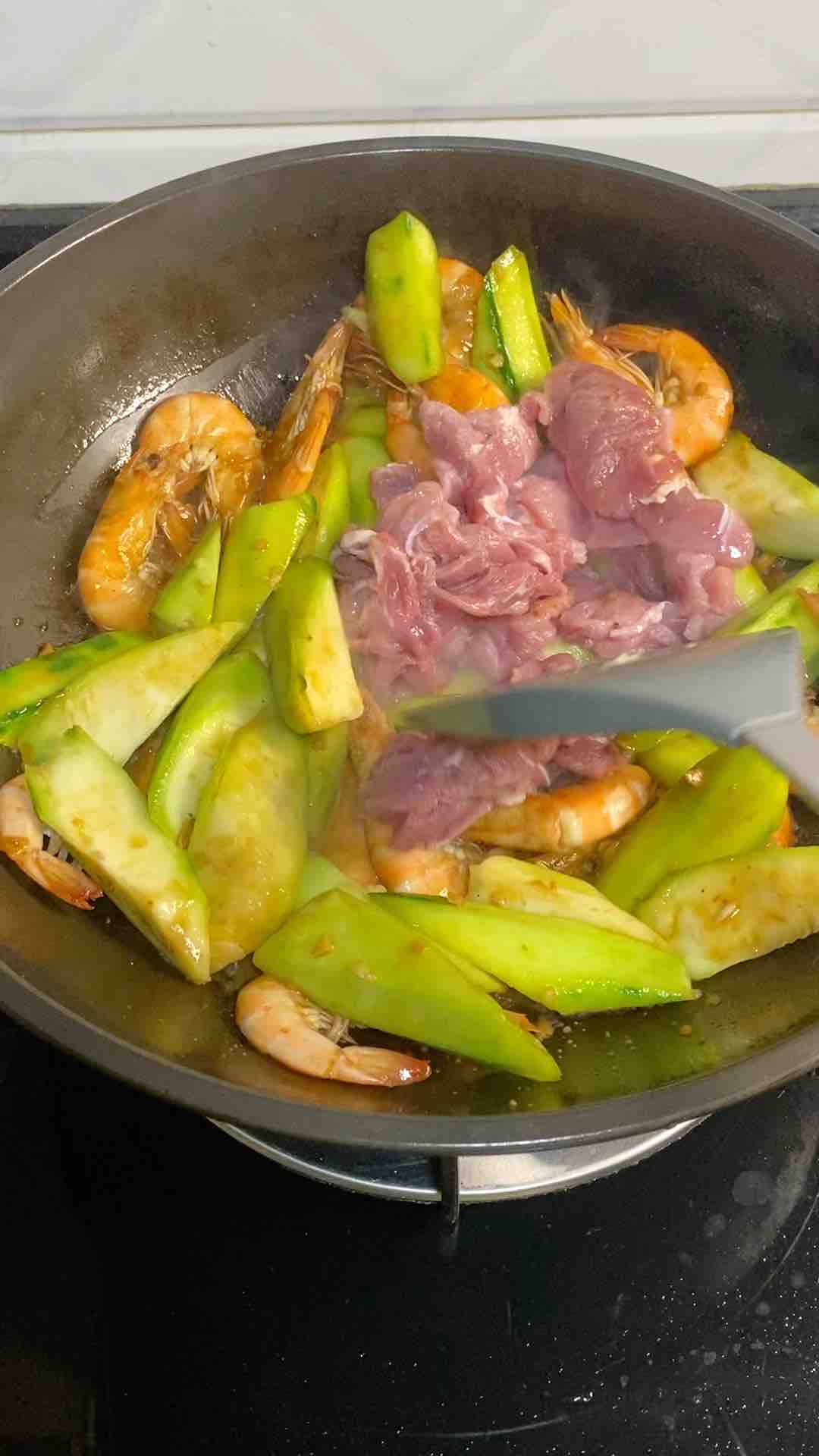 Seafood Loofah Vermicelli in Clay Pot recipe