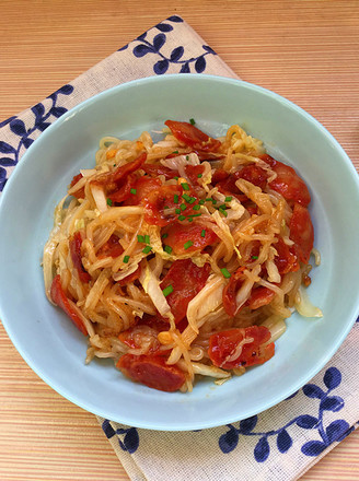 Cantonese Sausage Stir-fried Rice Noodles recipe