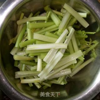 Celery and Potato Shreds recipe