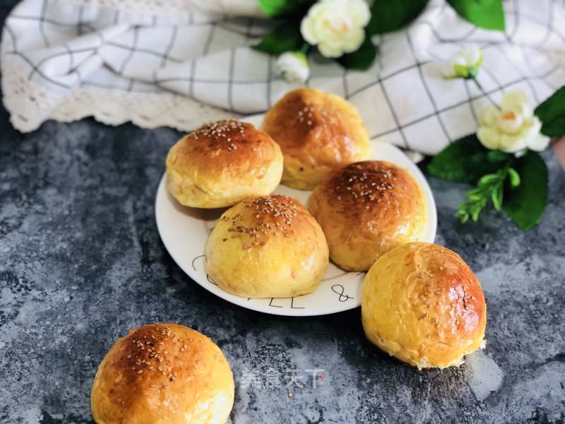 Carrot Bean Paste Meal Bun recipe