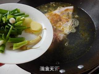 Fish Head Noodle Pot recipe