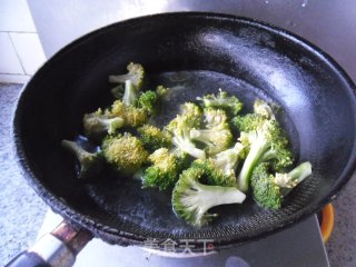 Roasted Broccoli with Carrots recipe