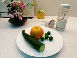 Cool and Refreshing ~ Cucumber Sydney Sparkling Water Bar recipe