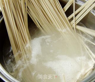 [jianjiang Noodles Made in A Pattern] Bitter Melon and Egg Fried Noodles recipe