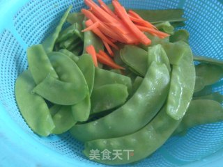 Fried Squid with Snow Peas recipe