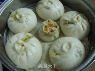 Fresh Pork Buns with Pickled Vegetables and Bamboo Shoots recipe