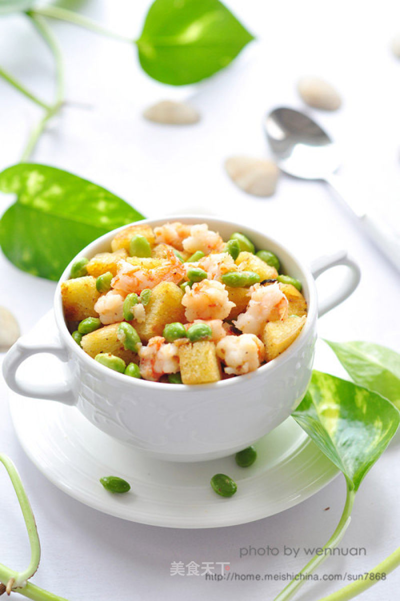 Stir-fried Diced Bun with Shrimp recipe