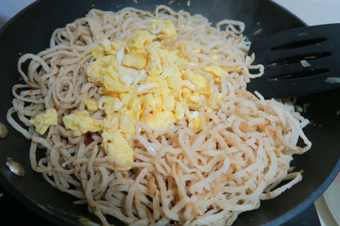 Home-cooked Egg Sausage Pancake Shreds recipe