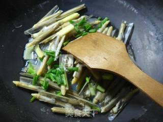 Razor Clams in Salt Water recipe