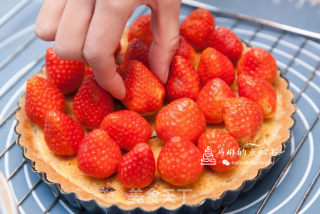 Almond Strawberry Pie recipe