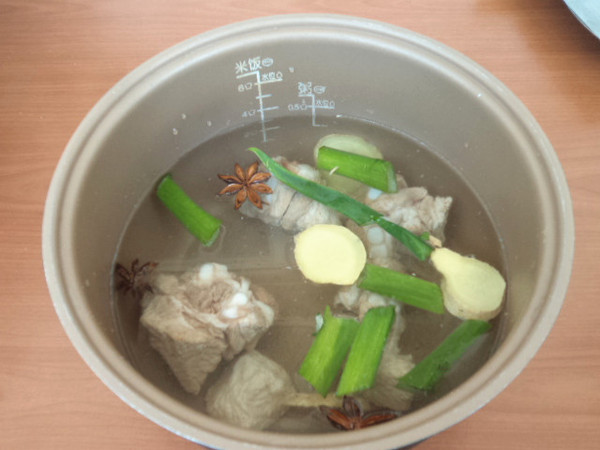 Spring Bamboo Shoots Ribs Soup recipe