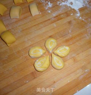 Two-color Plum Buns recipe