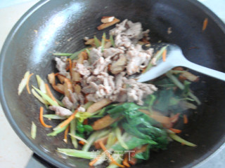 Stir-fried Pork with Celery and Dried Tofu recipe