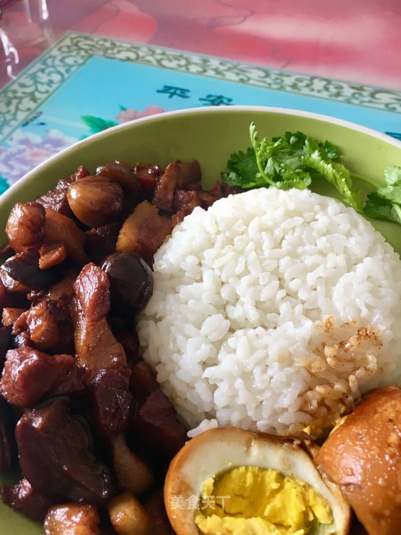 Chestnut Braised Pork Rice recipe