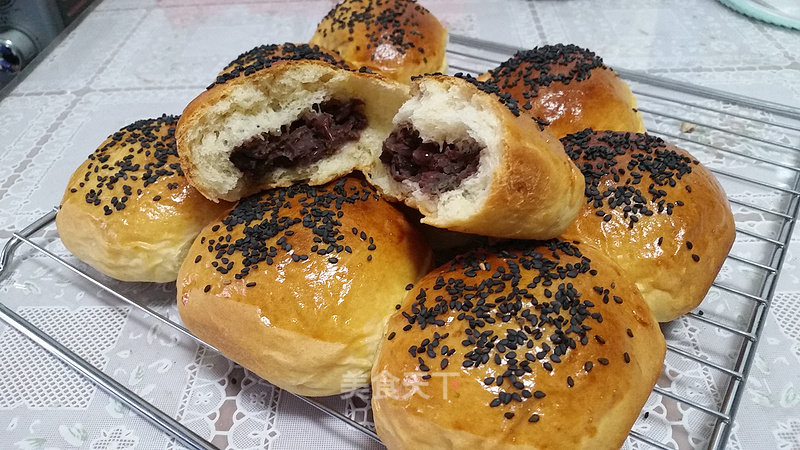 Red Bean Meal Buns recipe