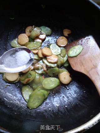 Fried Cucumber with Seafood Sausage recipe